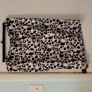Leopard print pencil skirt